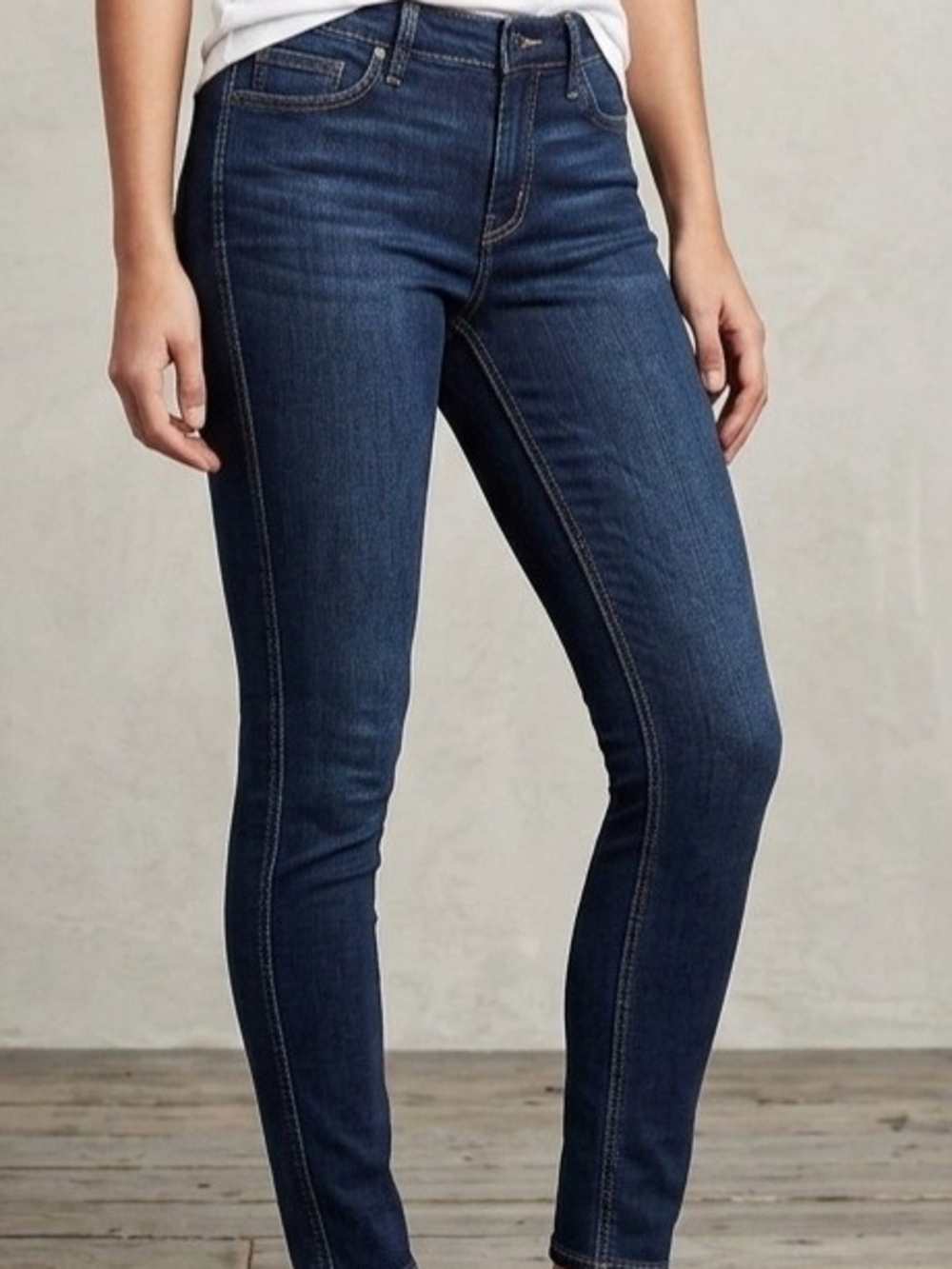 Old Navy Dark Indigo Skinny Jeans Woman's Size 10